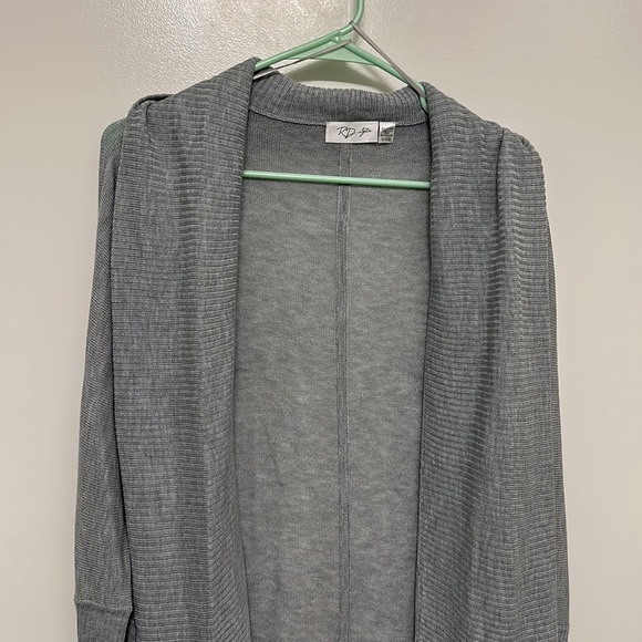 Gray cardigan - Picture 2 of 6